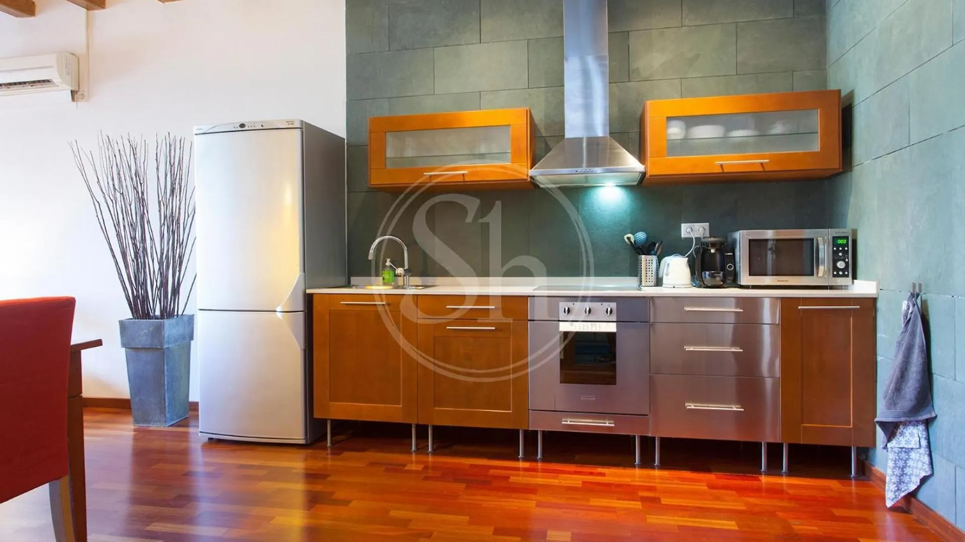 Tranquilo Y Luminoso Apartamento En El Eixample Barselona Daire